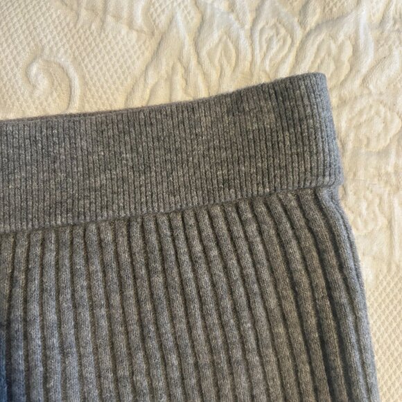 Gap CashSoft Ribbed Midi Sweater Skirt (Size S Petite) - Picture 5 of 5